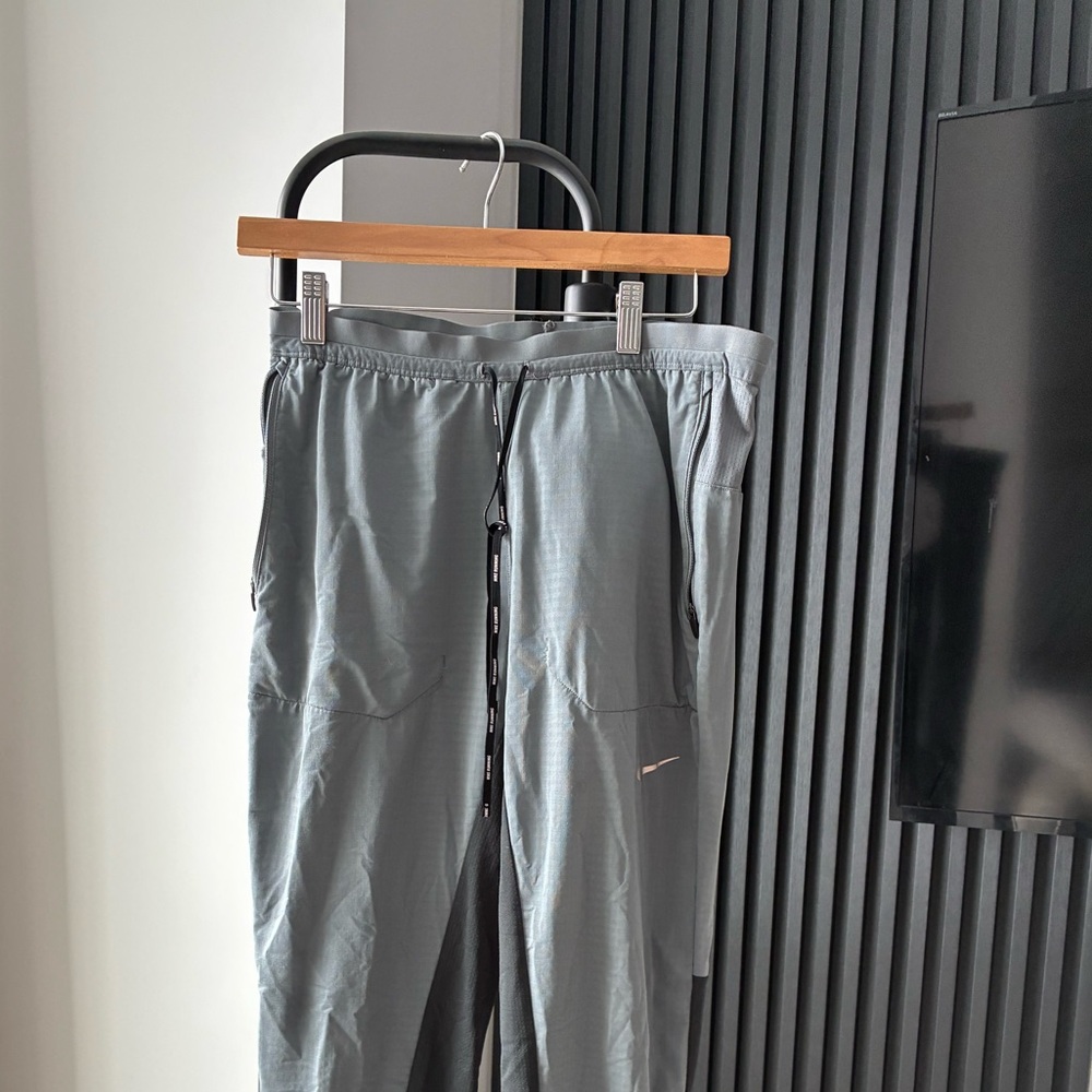 Nike Men's Gray Dry Fit Pants - Small